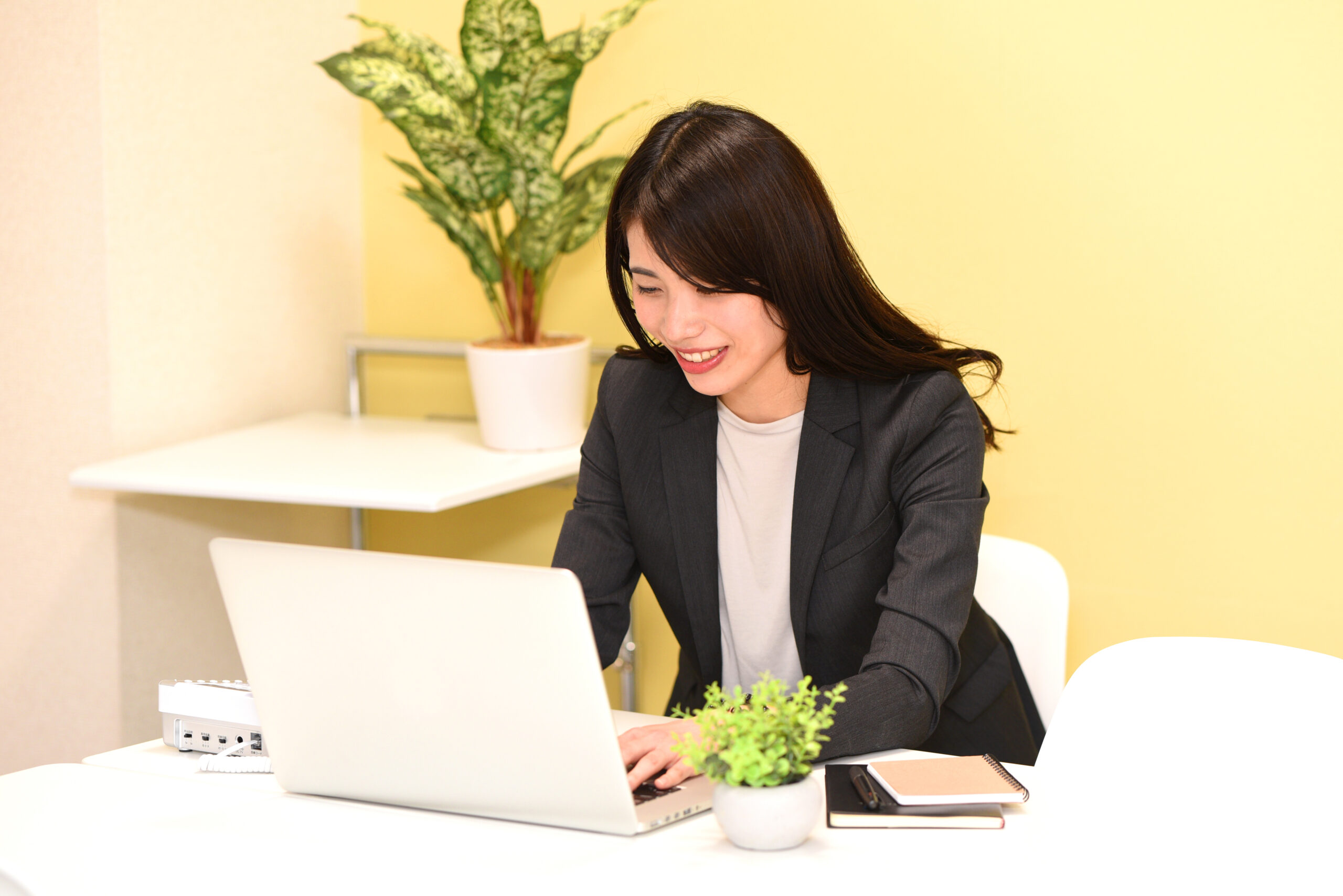 法人様からの採用でお悩みに関するYoutopiaへのお問い合わせはこちらをクリック。お問い合わせフォームへ移動します