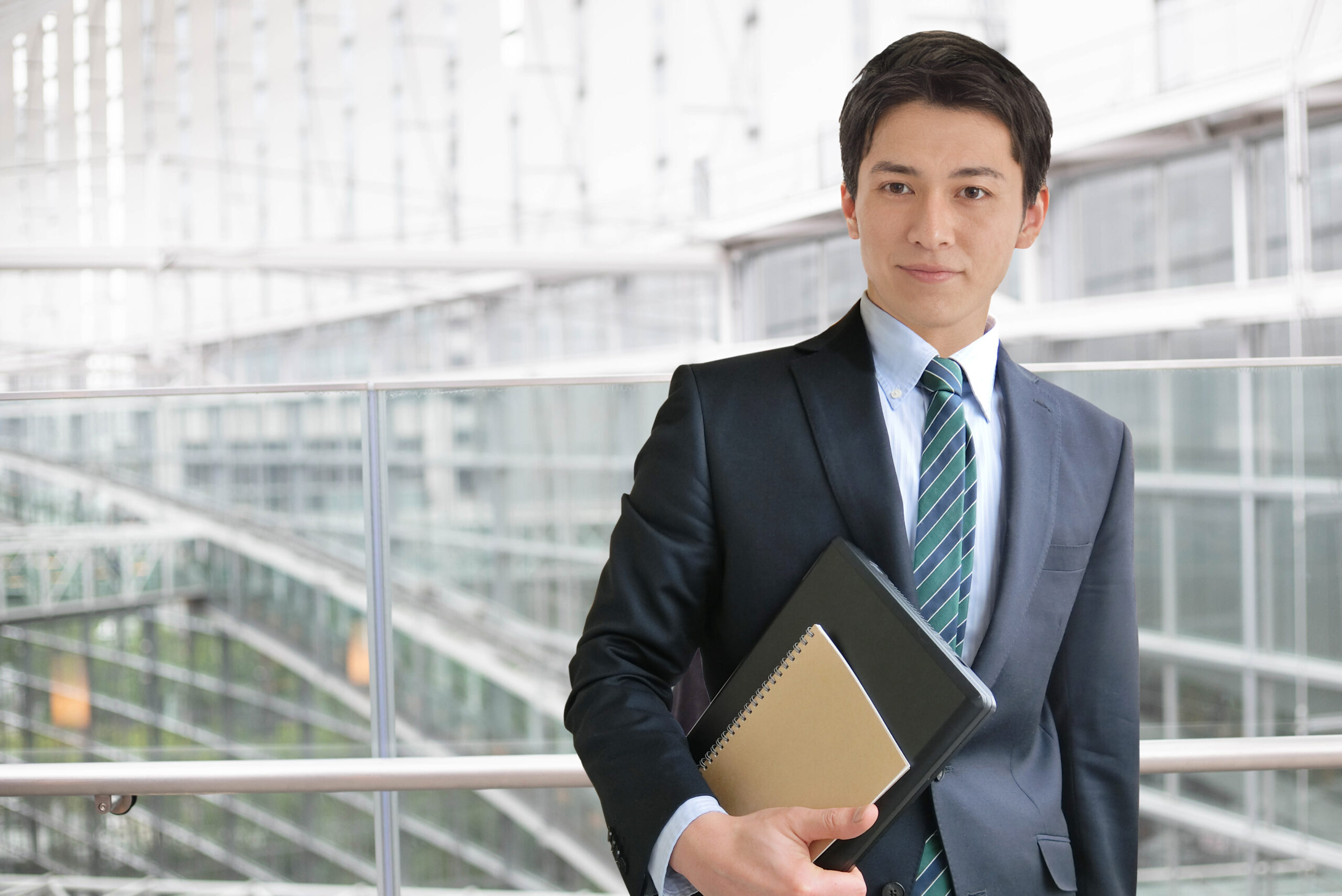 Youtopiaへの転職に関するお問い合わせはこちらをクリック。お問い合わせフォームへ移動します